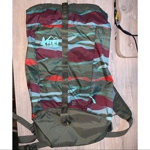 REI Co-op Flash 18 Backpack